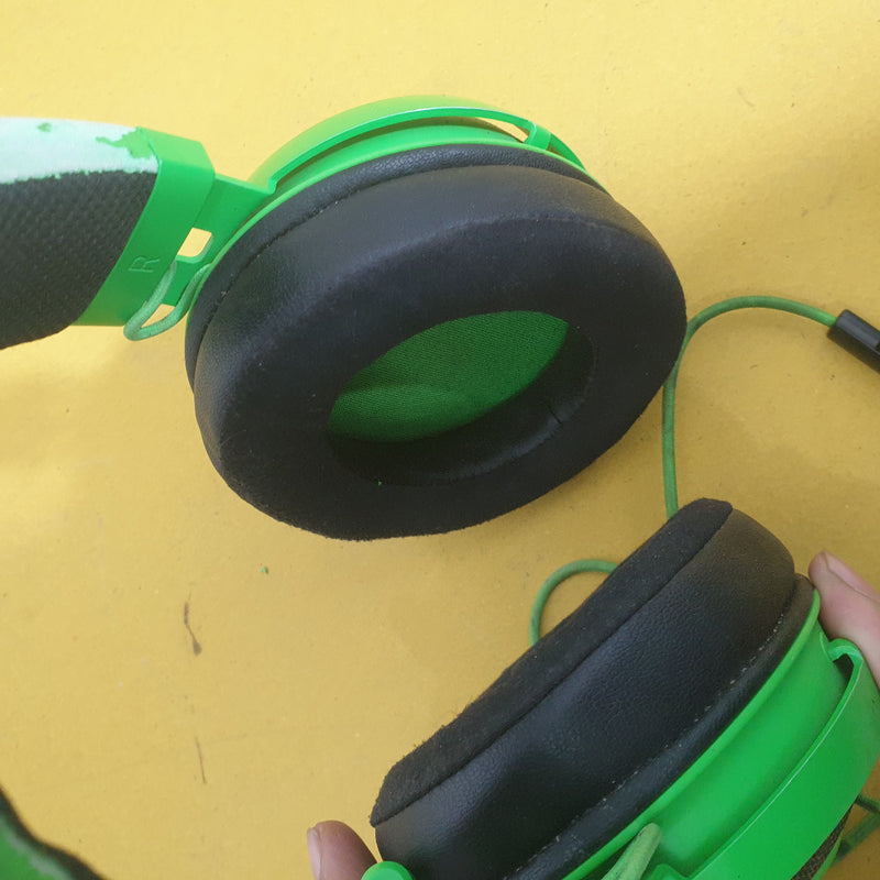 Razer Kraken Gaming Headset: Lightweight Aluminum Frame (Green)